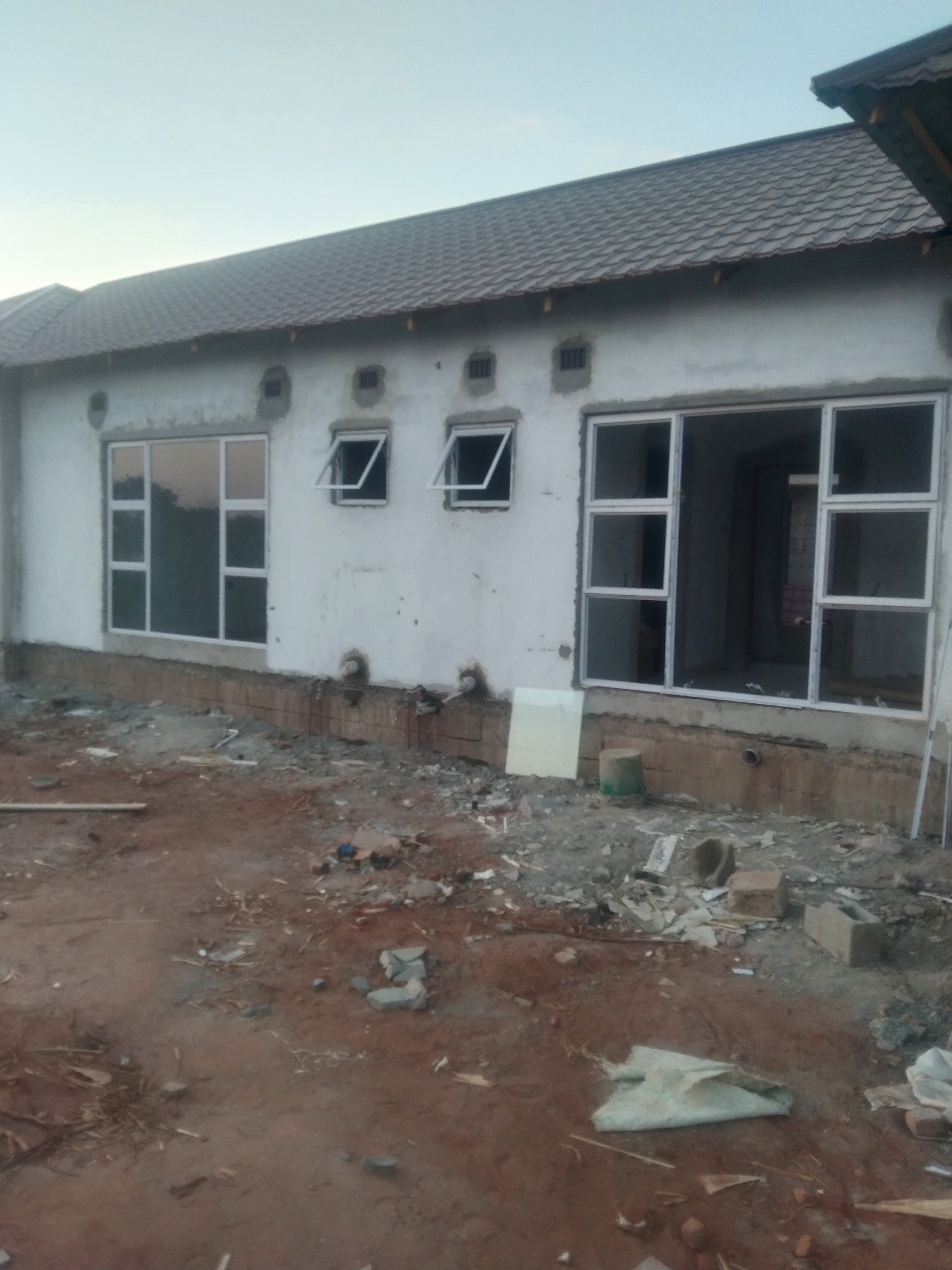 Decorative Glass Designs Decorative glass designs for modern homes in Malawi